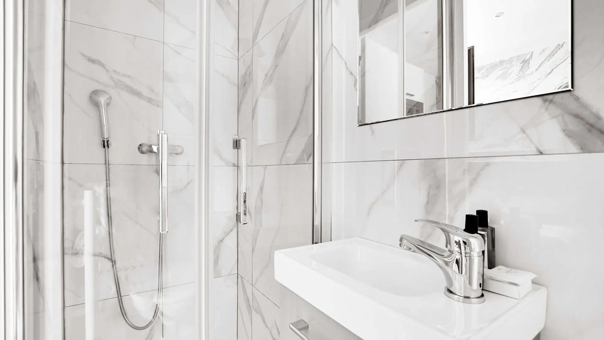 Modern Sutdio For 2 With A-C - Near Montmartre Apartment Paris